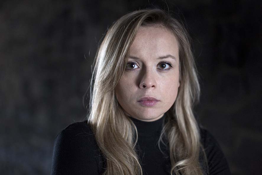 Eleanor vertelt hoe haar depressies haar de grond in boorden.